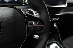 Peugeot 208 bild 18