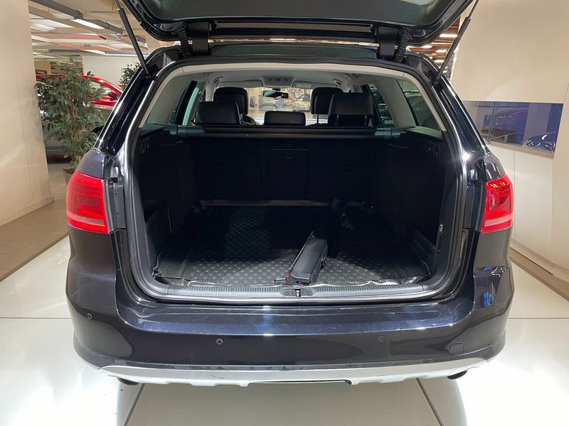 Volkswagen Passat bild 8