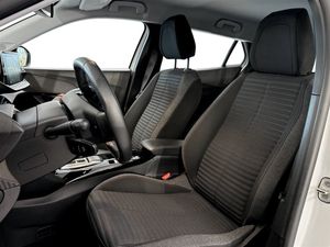 Peugeot e-2008 bild 5