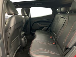 Ford Mustang Mach-E bild 35