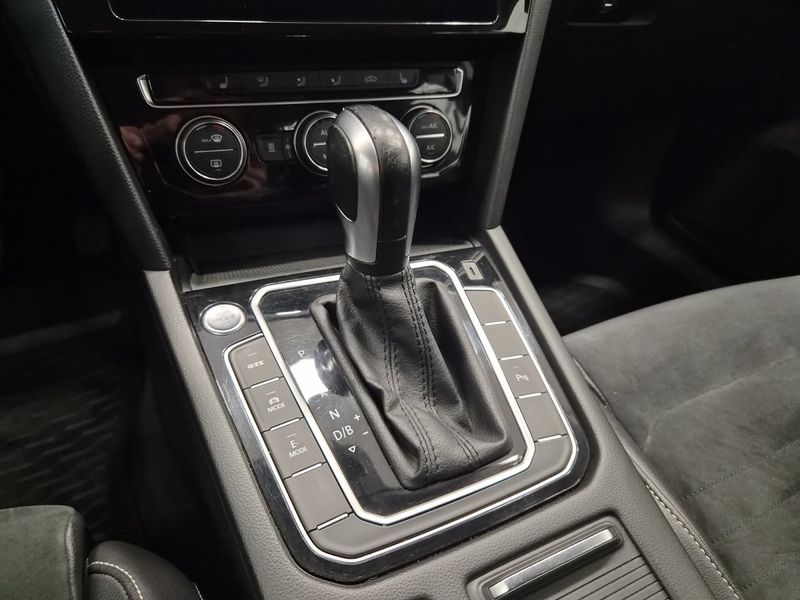 Volkswagen Passat bild 16