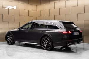 Mercedes E300 bild 3