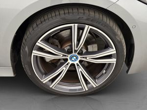 BMW 330 bild 32