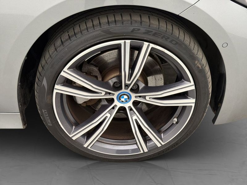 BMW 330 bild 32