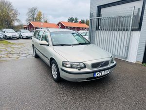 Volvo V70 bild 1