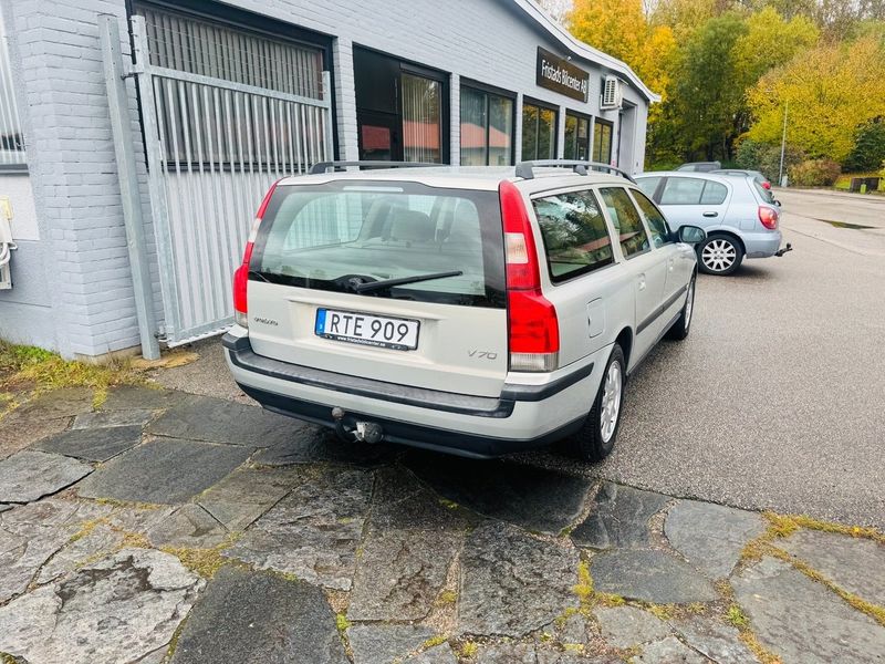 Volvo V70 bild 3
