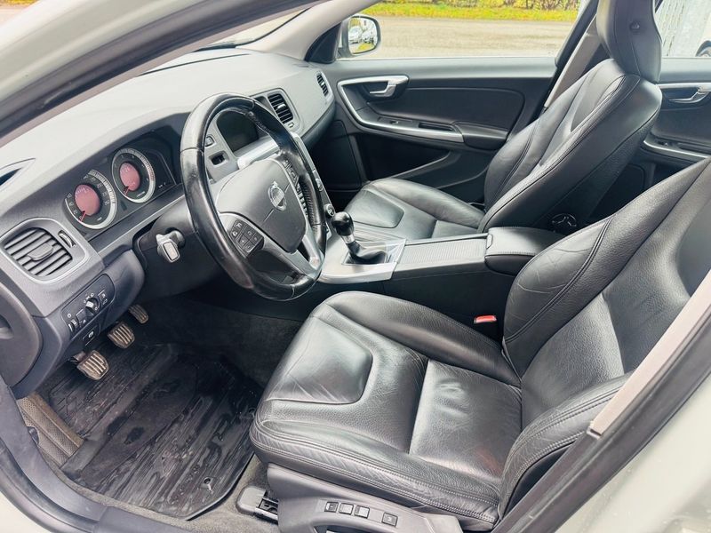 Volvo S60 bild 8