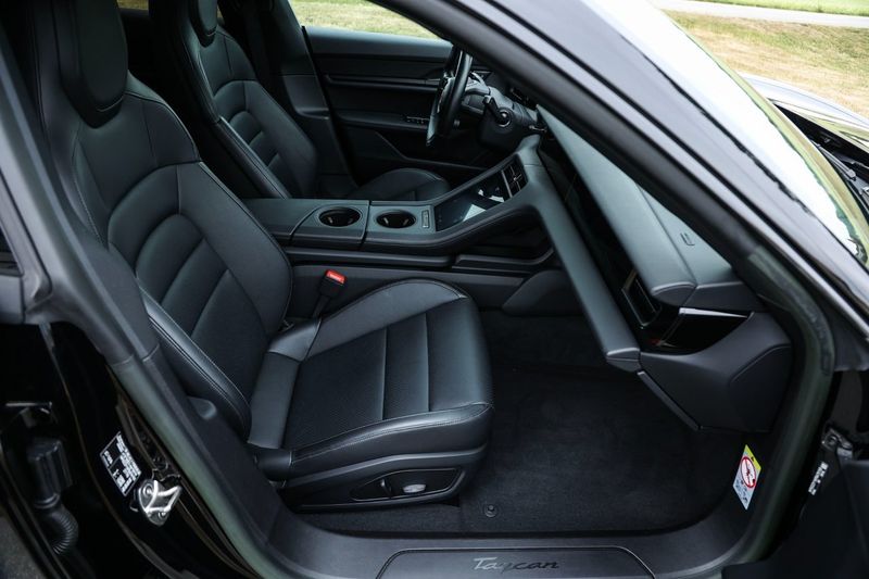 Porsche Taycan bild 16