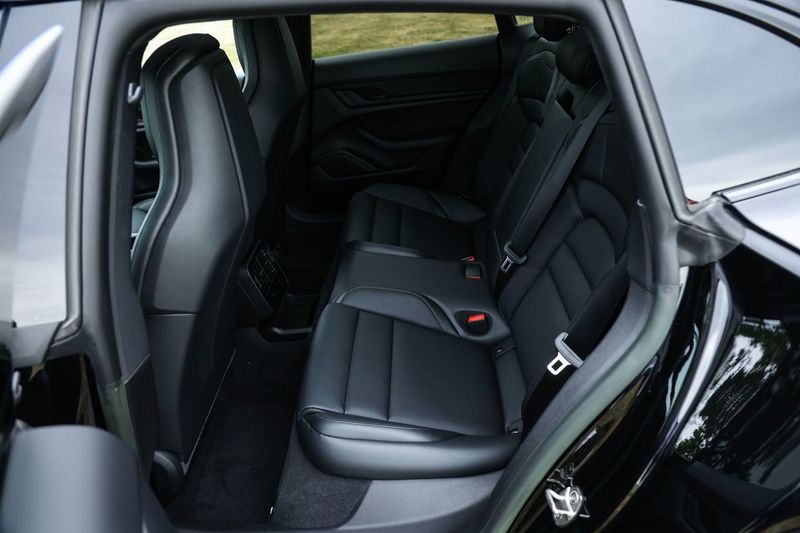 Porsche Taycan bild 14