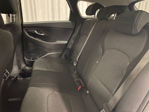 Hyundai i30 bild 7