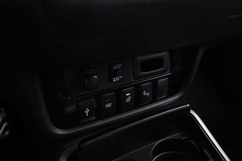 Mitsubishi Outlander bild 25