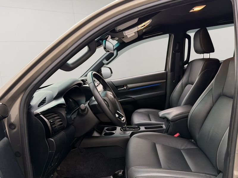 Toyota Hilux bild 14