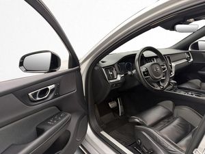 Volvo V60 bild 8