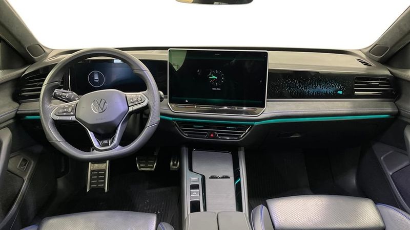 Volkswagen Passat bild 7