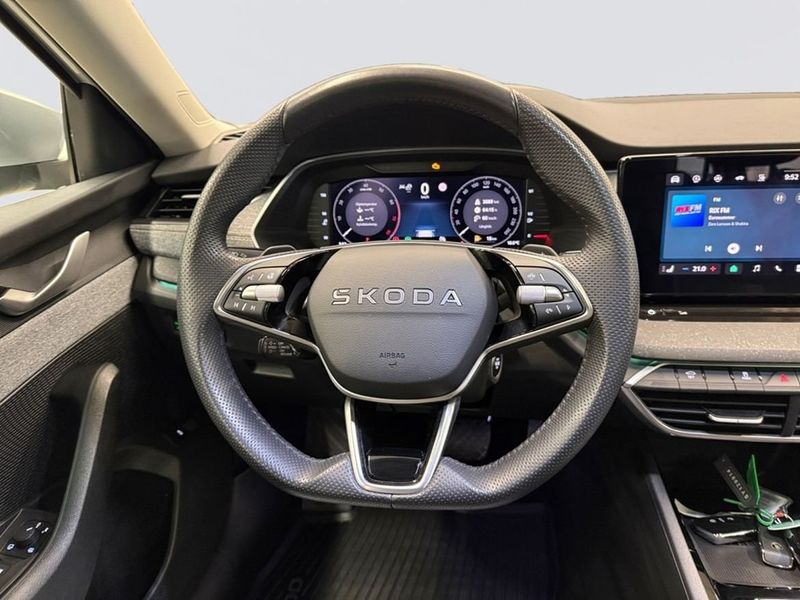 Skoda Octavia bild 2