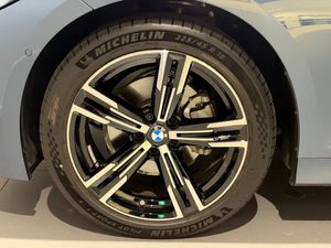 BMW 320 bild 5