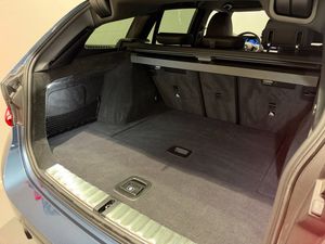 BMW 320 bild 6