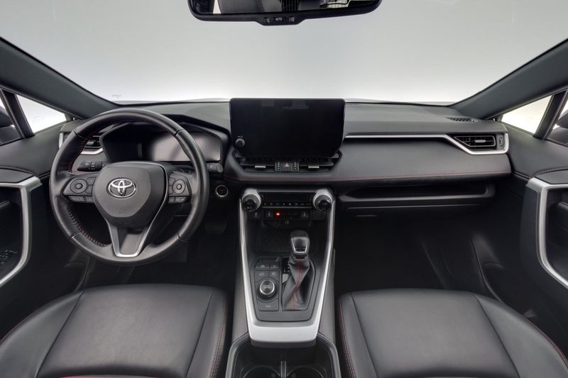 Toyota RAV4 bild 13