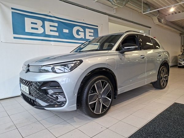 Volkswagen Tiguan R-LINE 1.5 eHybrid 272HK Dsg Drag Matrix Panorama - 2026