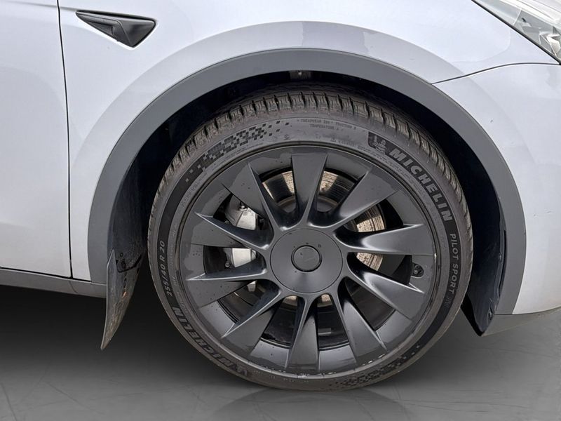 Tesla Model Y bild 34
