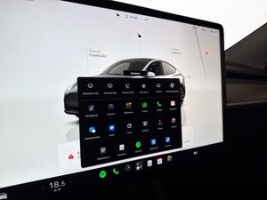 Tesla Model Y bild 20