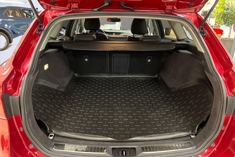 Toyota Avensis bild 10