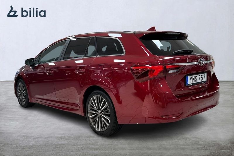 Toyota Avensis bild 2