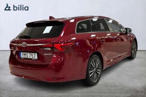 Toyota Avensis bild 17
