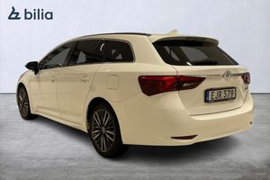 Toyota Avensis bild 2