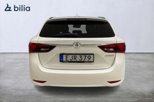 Toyota Avensis bild 4