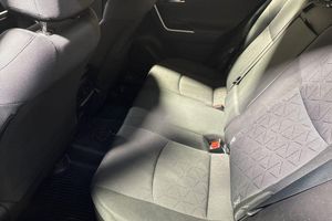Toyota RAV4 bild 13