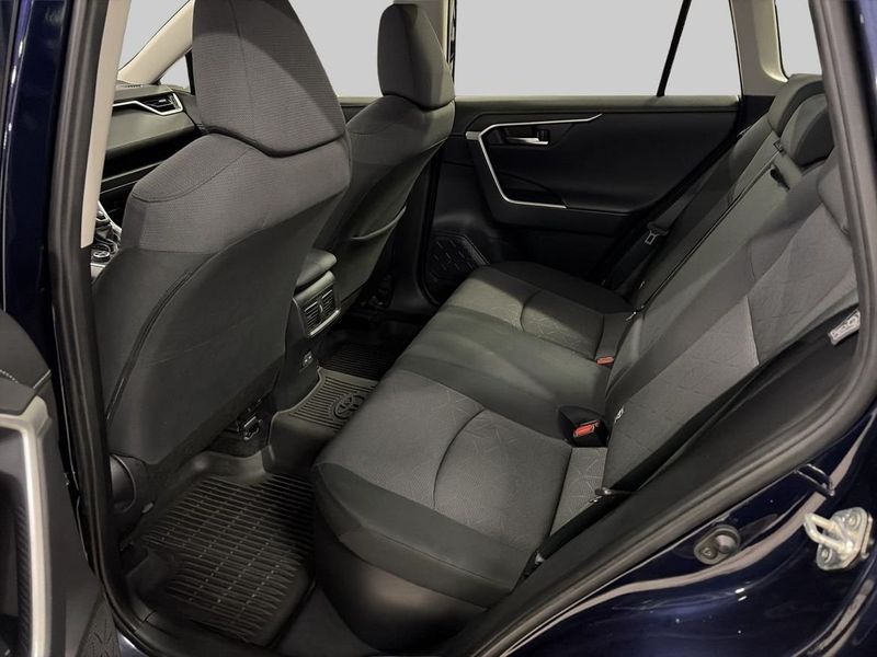 Toyota RAV4 bild 11