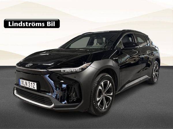 Toyota bZ4X 71.4 kWh AWD Executive Dragkrok V-hjul - 2024