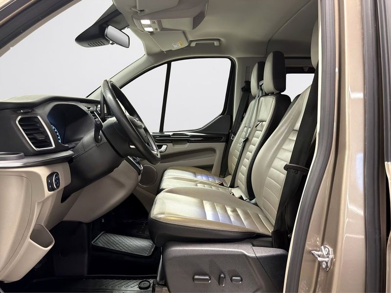 Ford Tourneo Custom bild 7