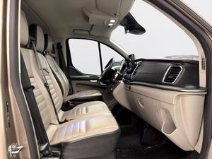 Ford Tourneo Custom bild 14