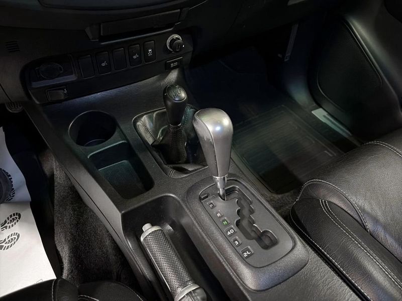 Toyota Hilux bild 17