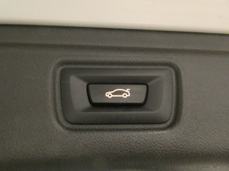 BMW 330 bild 11