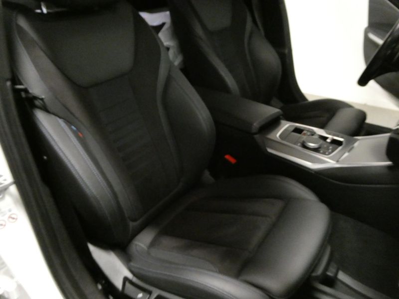 BMW 330 bild 17