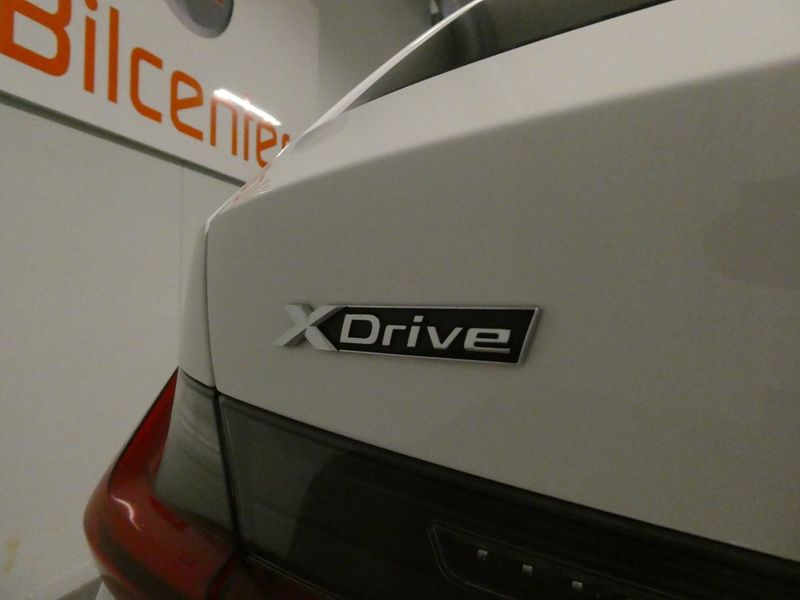 BMW 330 bild 9