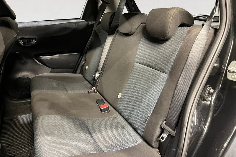 Toyota Yaris bild 13