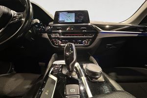 BMW 520 bild 12