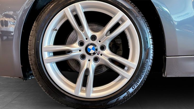 BMW 320 bild 9