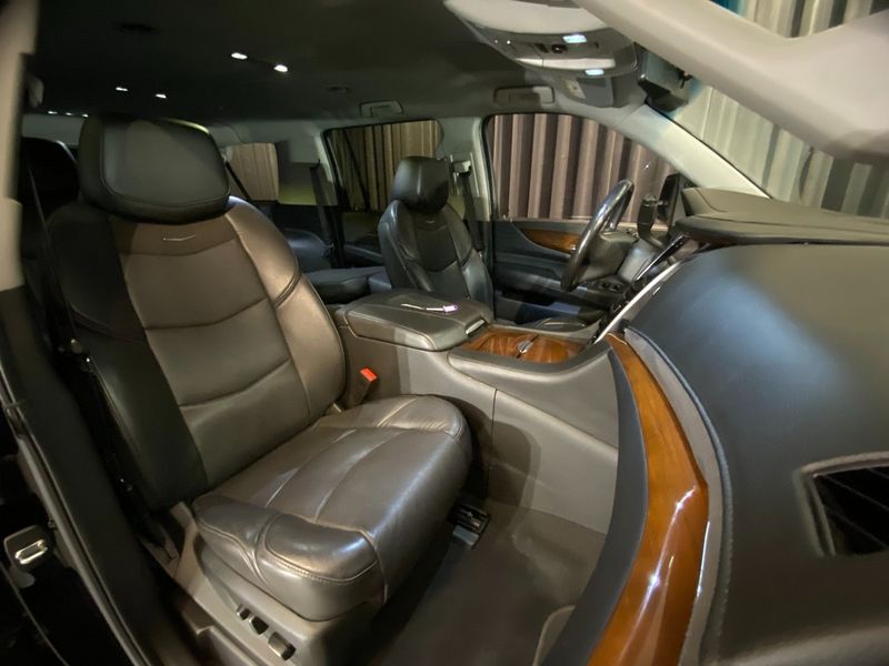 Cadillac ESCALADE bild 9