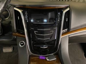 Cadillac ESCALADE bild 14