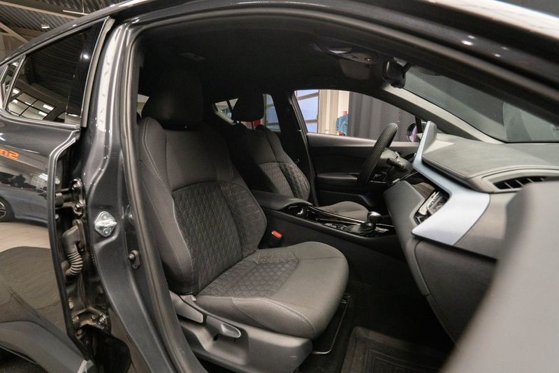 Toyota C-HR bild 13