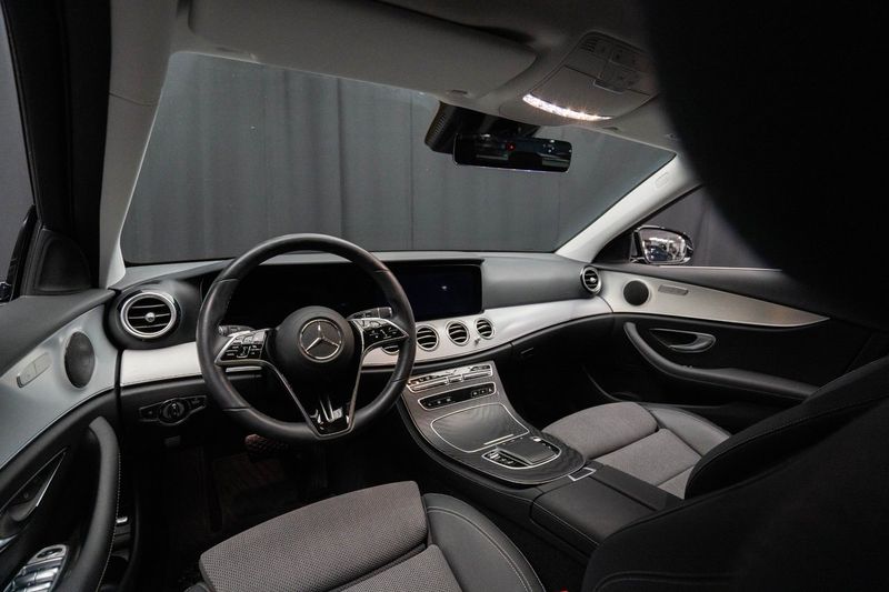 Mercedes E300 bild 14