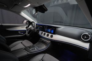 Mercedes E300 bild 13