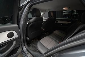 Mercedes E300 bild 18