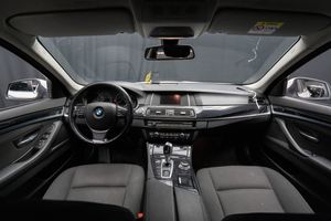 BMW 520 bild 13