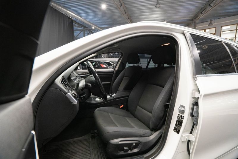 BMW 520 bild 15